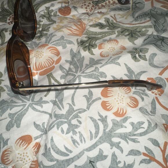 Retro Optix Adult Unisex Classic Retro Vintage 80's Non-Polarized Sunglasses - Picture 3 of 3